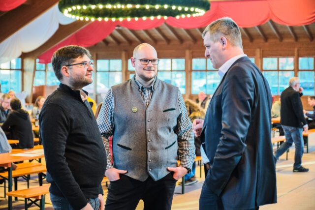 Gruendungsfeier Brauerei Angerbräu Vilsbiburg Gespräch, Bild: David Schreck
